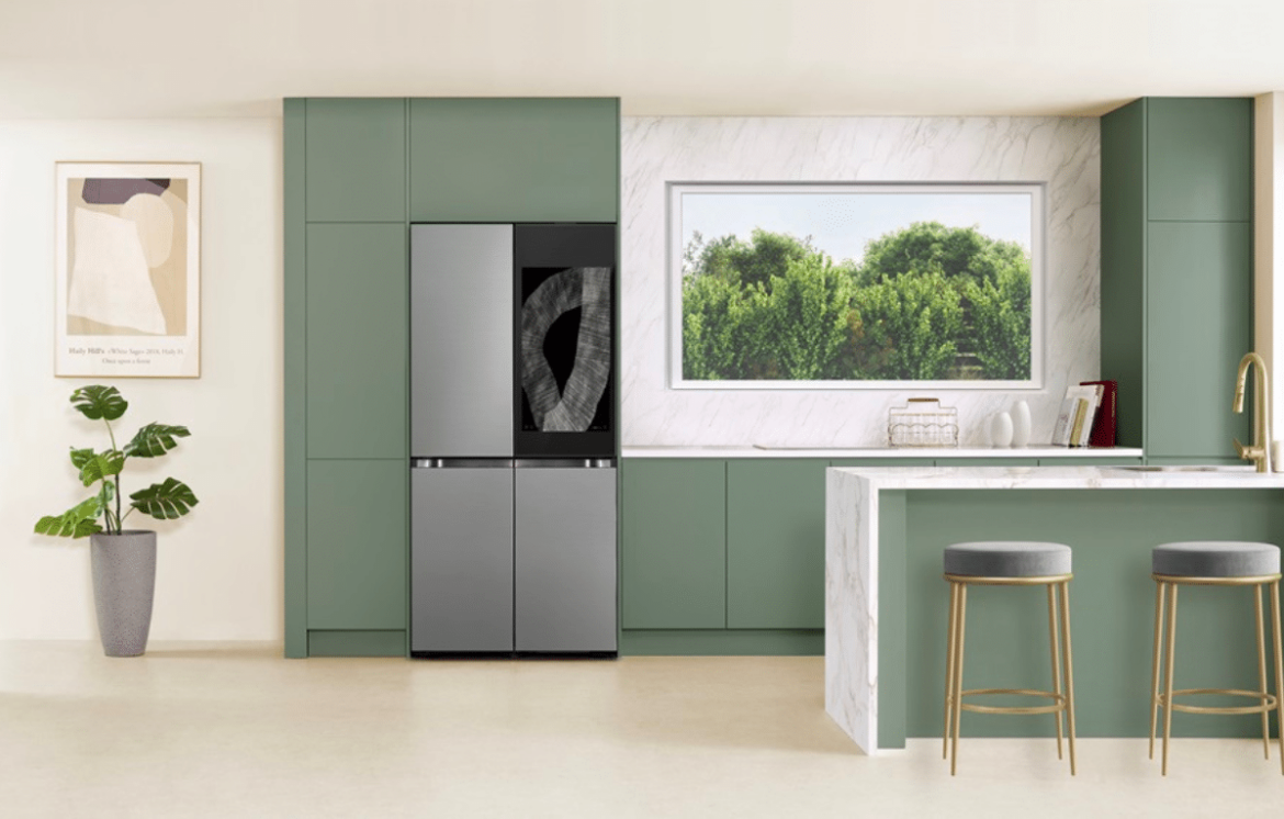 تجربة فريدة مع ثلاجة سامسونج التي تراقب المواد الغذائية بالذكاء الاصطناعي