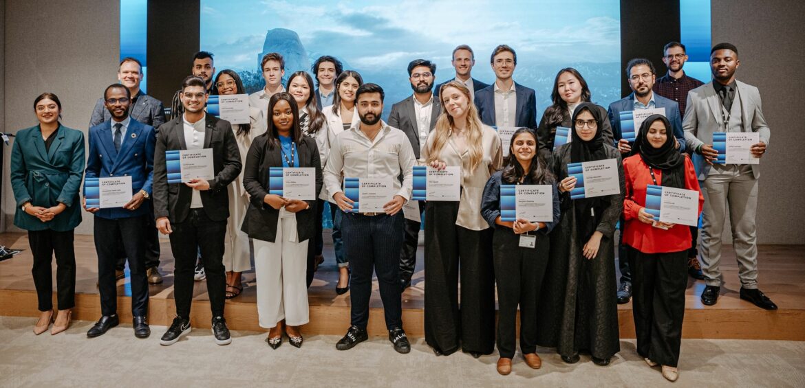 تجارب الإبداع: 100 طالب جامعي يعرضون مشاريعهم المبتكرة في برنامج المسرعات الأكاديمية للمستقبل