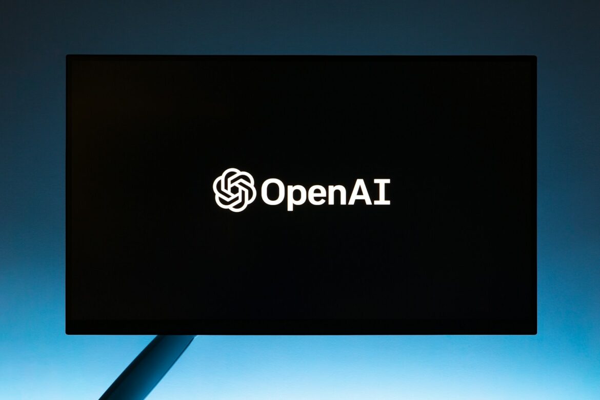 OpenAI: الشركة التي تحدث ثورة في عالم التكنولوجيا والبرمجة