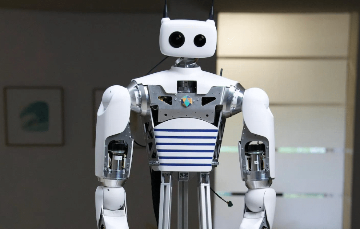 إطلاق روبوت بشري مفتوح المصدر من Hugging Face: Reachy2 تعاون بين Pollen Robotics و Hugging Face