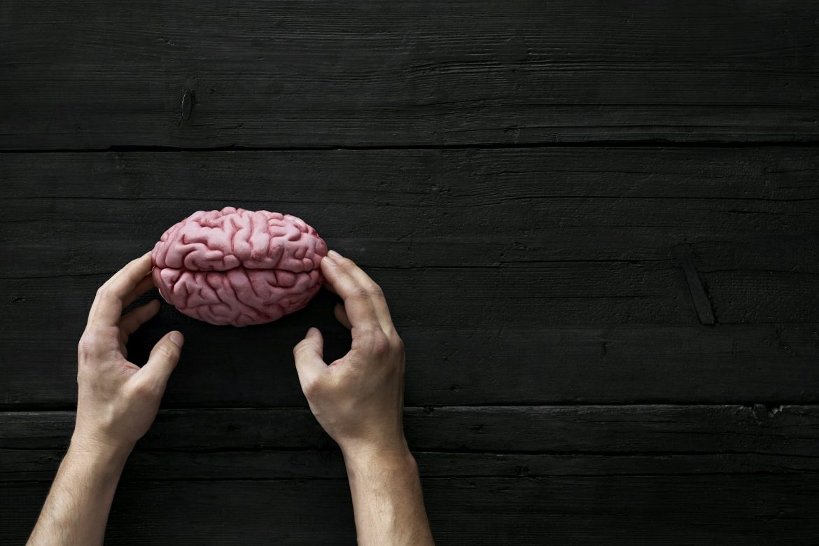 هل سيصبح الذكاء الاصطناعي أذكى من البشر قريباً؟