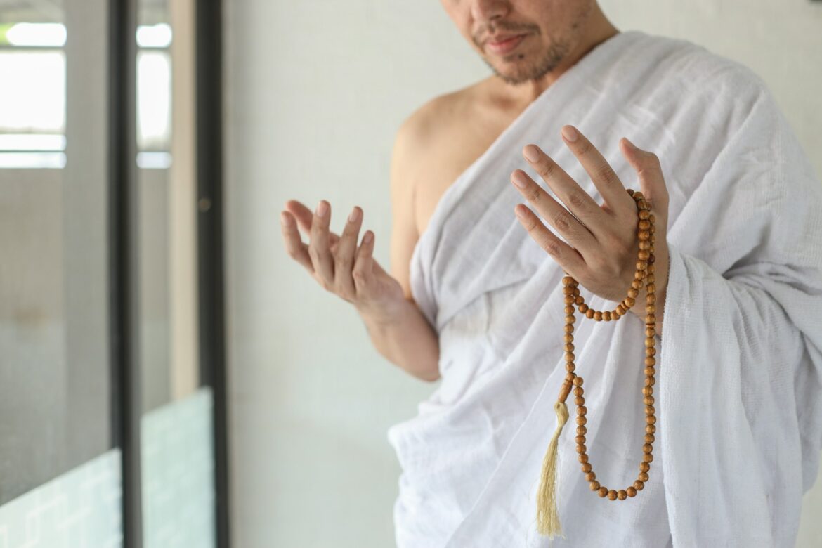 تقنيات الذكاء الاصطناعي: الحل الذكي لخدمة الحجاج الكبار في السن