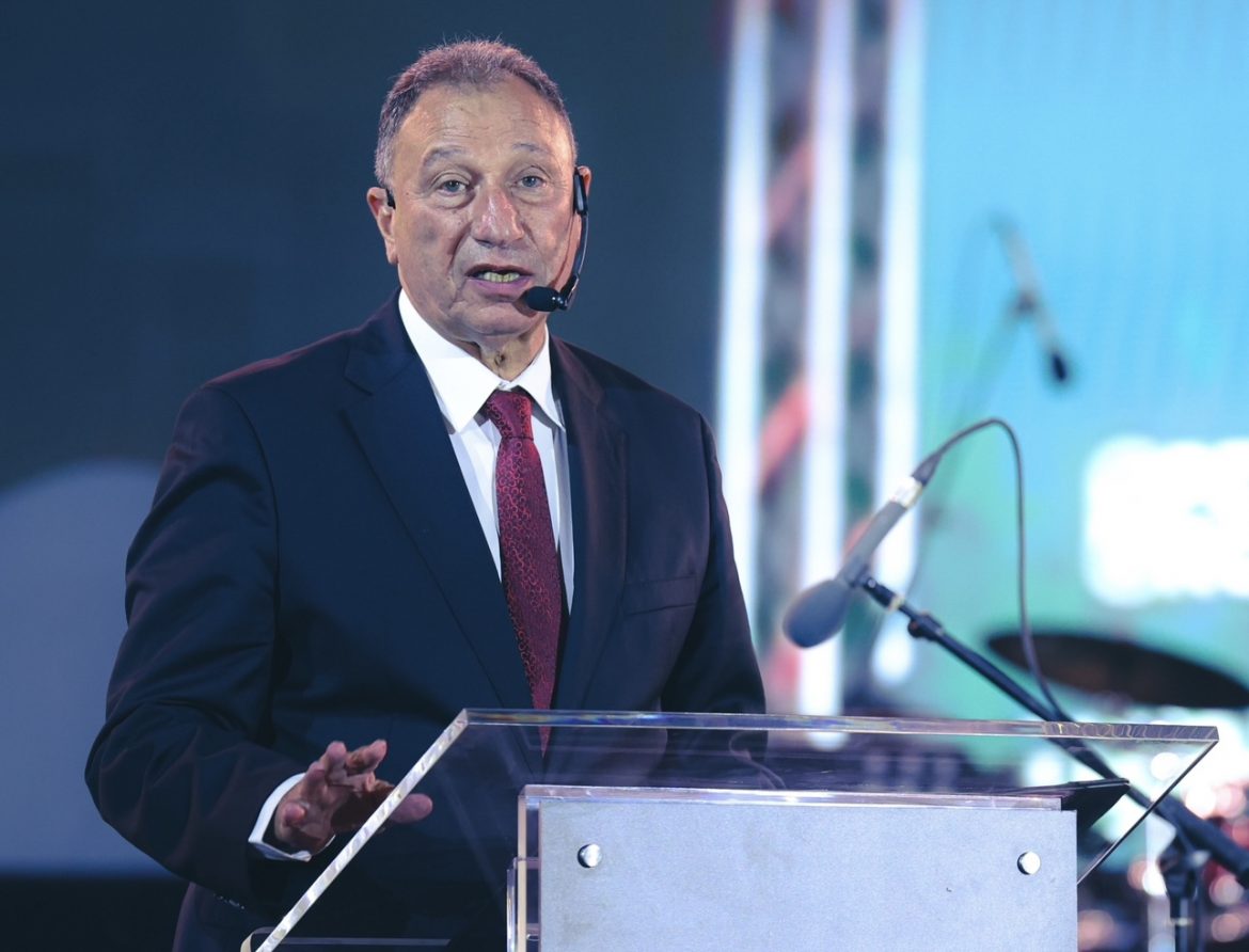 الخطيب يبرم شراكة نوعية مع “سبيشال غروب” لتطوير برامج طبية ورياضية مدعومة بالذكاء الاصطناعي الخطيب يبرم شراكة نوعية مع "سبيشال غروب" لتطوير برامج طبية ورياضية مدعومة بالذكاء الاصطناعي