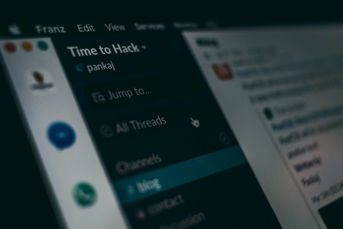 سلاك تقدّم وكلاء الذكاء الاصطناعي: ثورة في التواصل داخل بيئة العمل