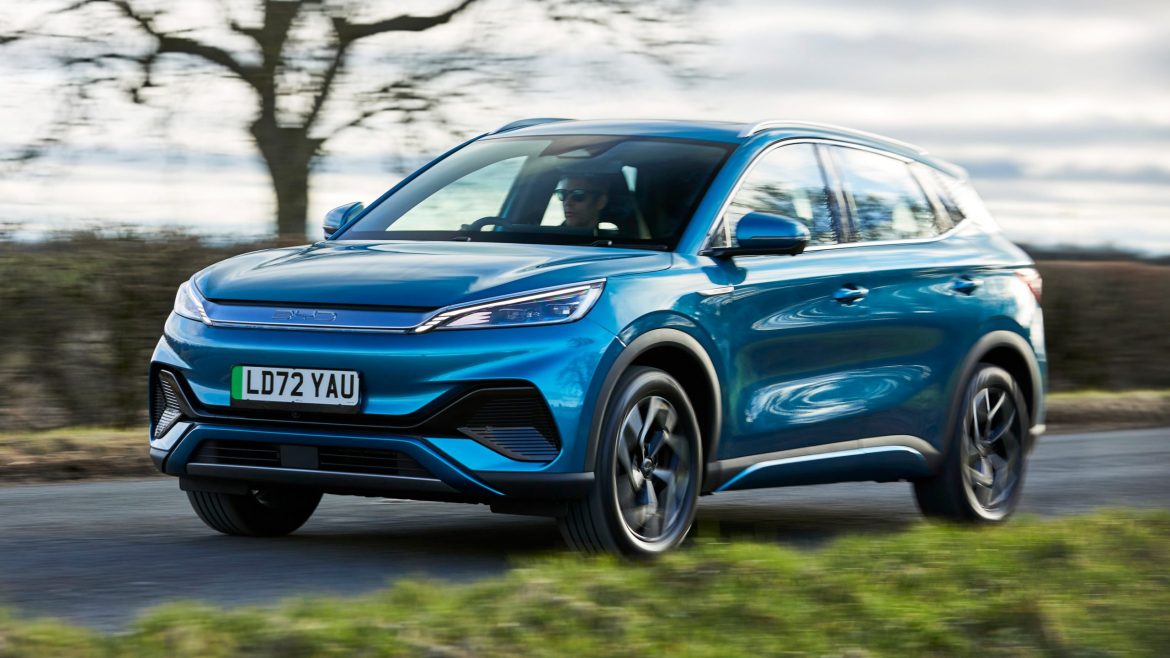 BYD Atto 3: تغيير قواعد اللعبة في عالم سيارات الدفع الرباعي الكهربائية بفضل التكنولوجيا الذكية