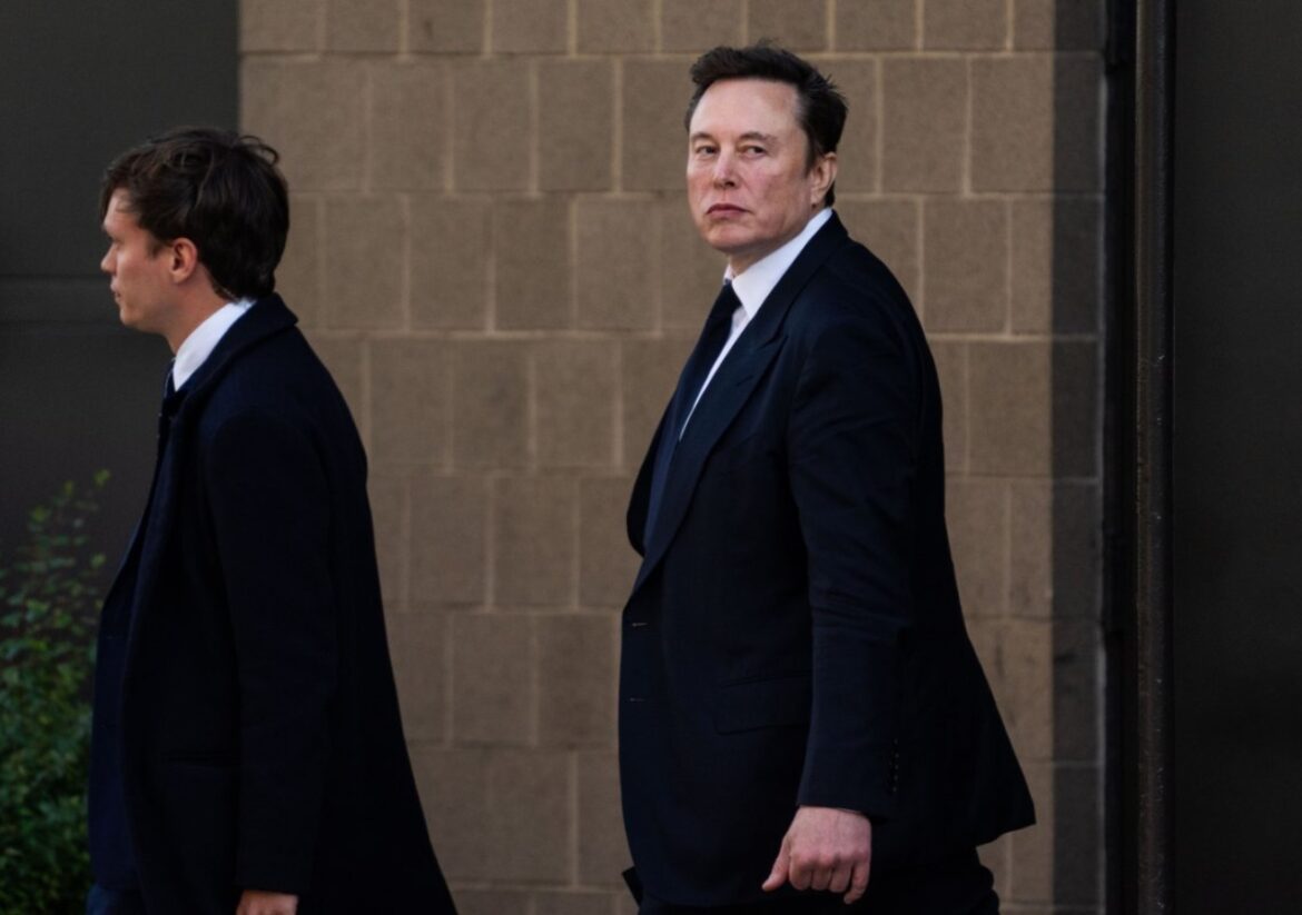 xAI تسعى لجمع 10 مليارات دولار لتوسيع قدراتها في الذكاء الاصطناعي