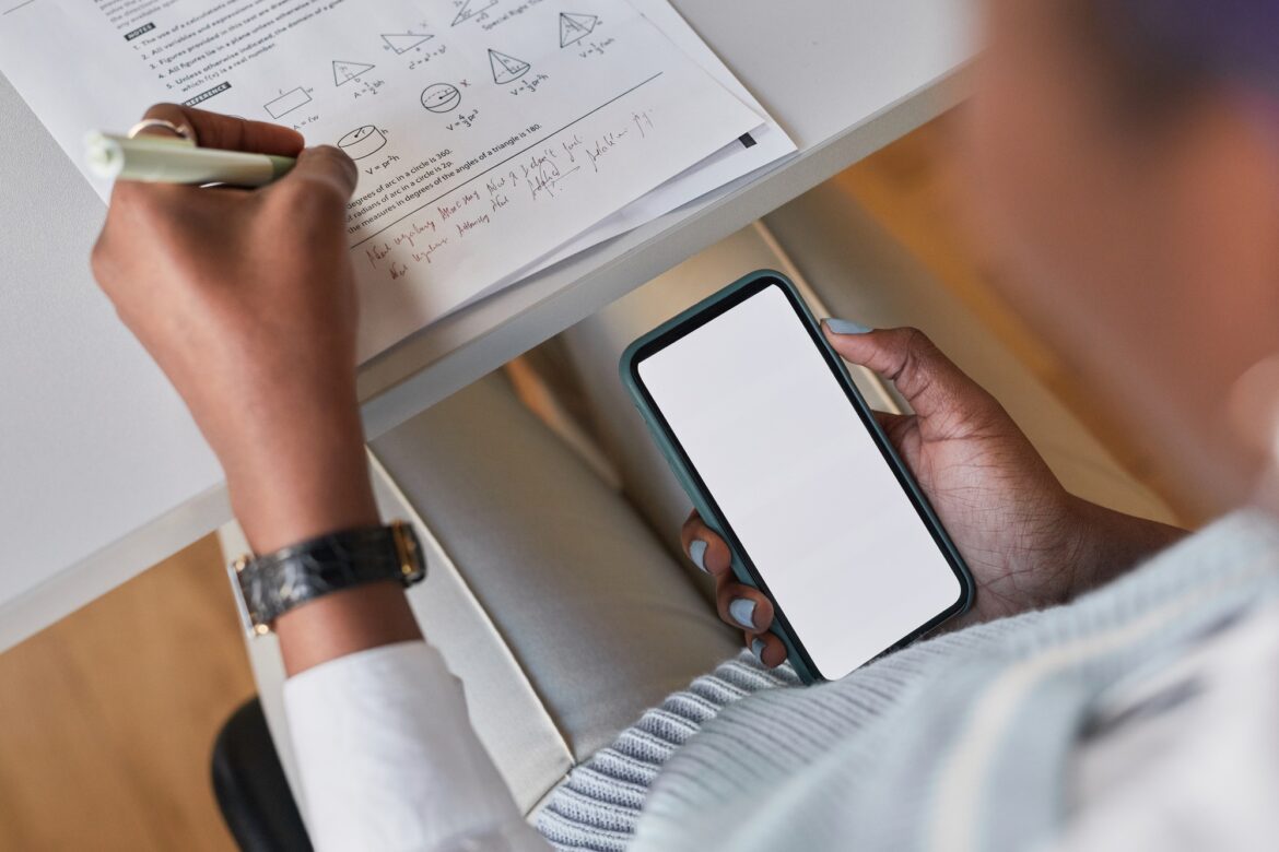 Student cheating at test