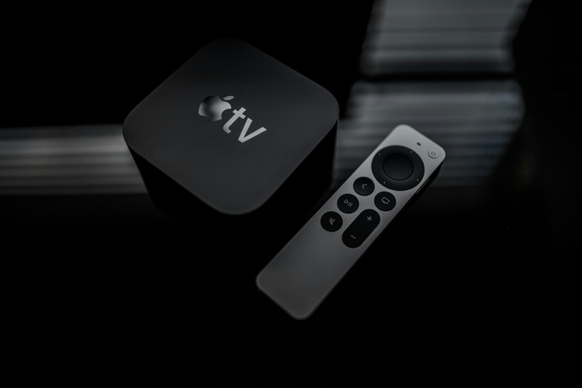 Photo by Omar Rodriguez black apple tv remote control
