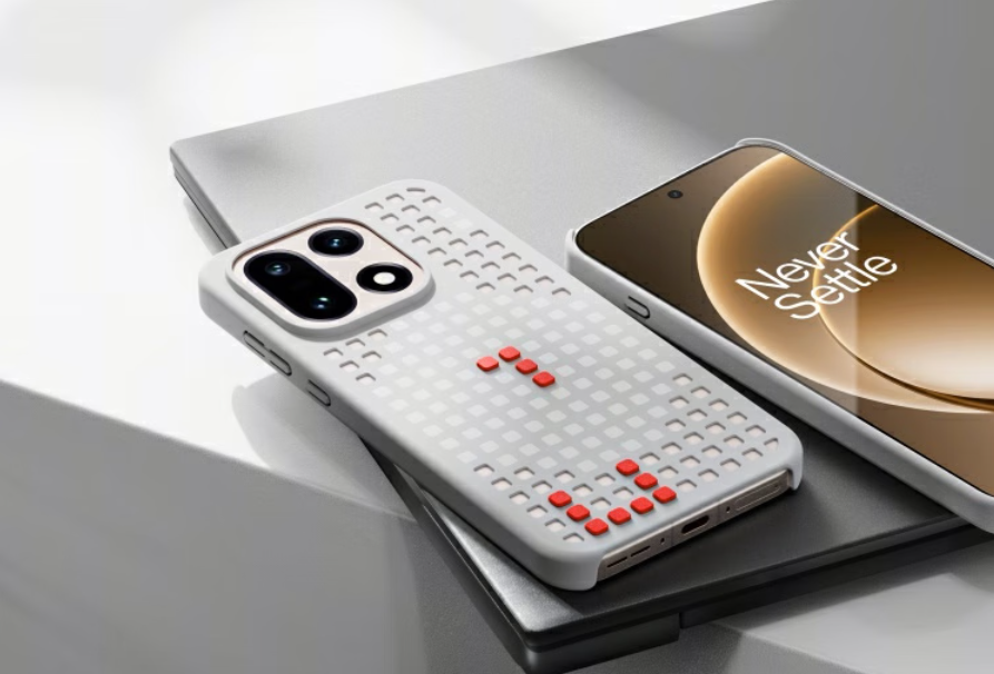 OnePlus-Custom-Dot-Magnetic-Case.png