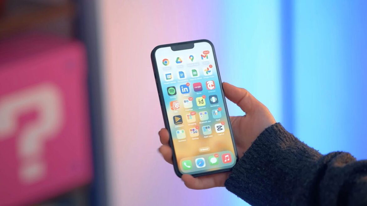 iphone-13-mano-copia-2-2.1761335208.2694.jpg