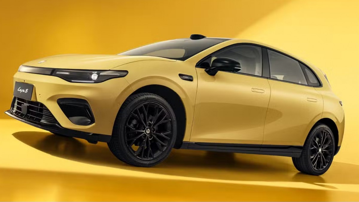 صورة لسيارة لافا 5 الكهربائية
