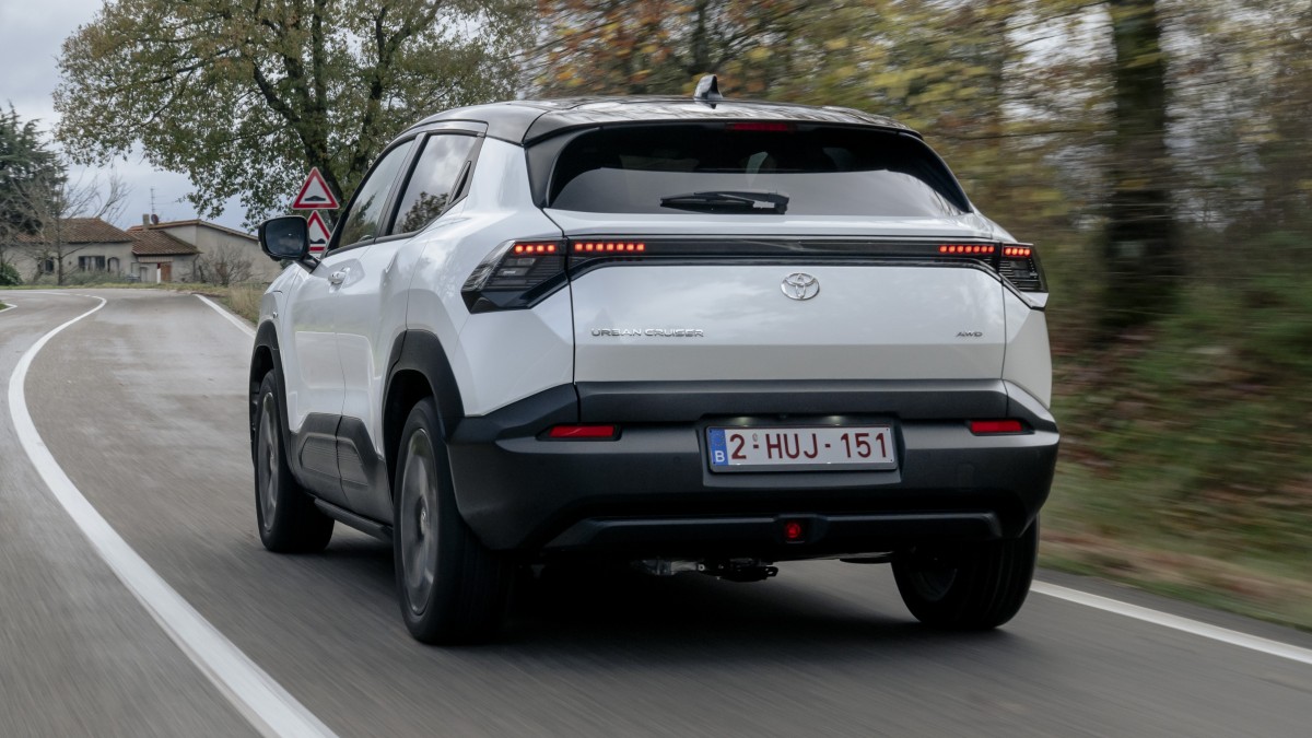 تويوتا أوربان كروزر EV