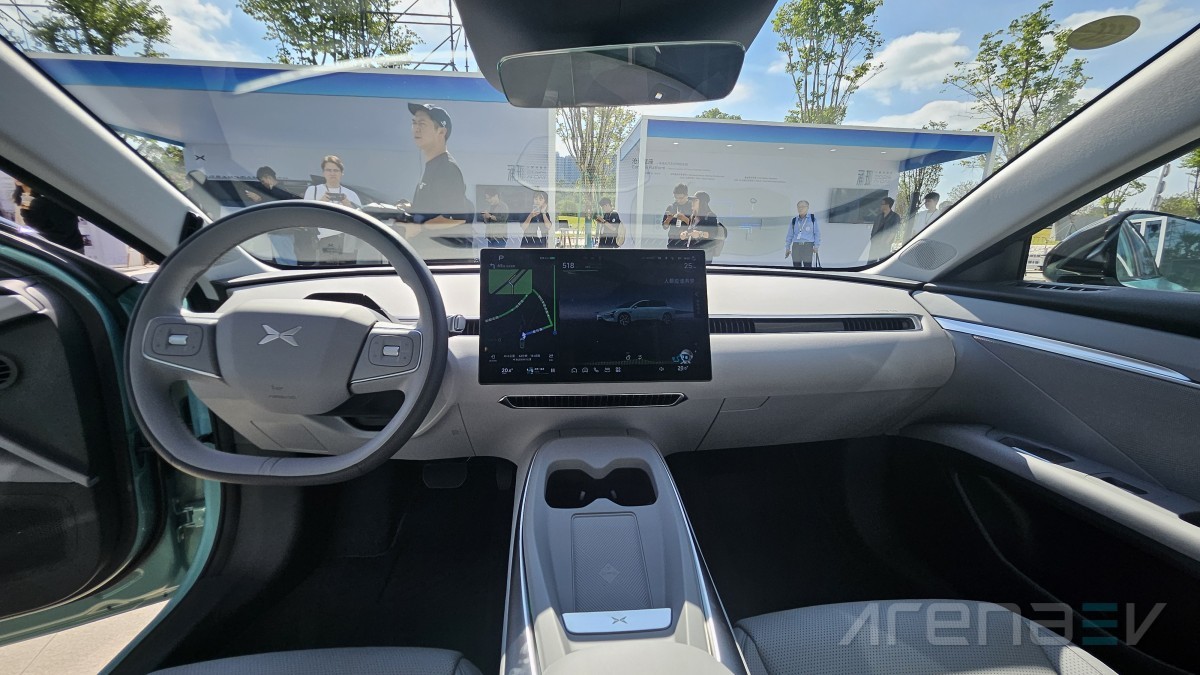 مدى القيادة المحسن لسيارة XPeng Mona M03