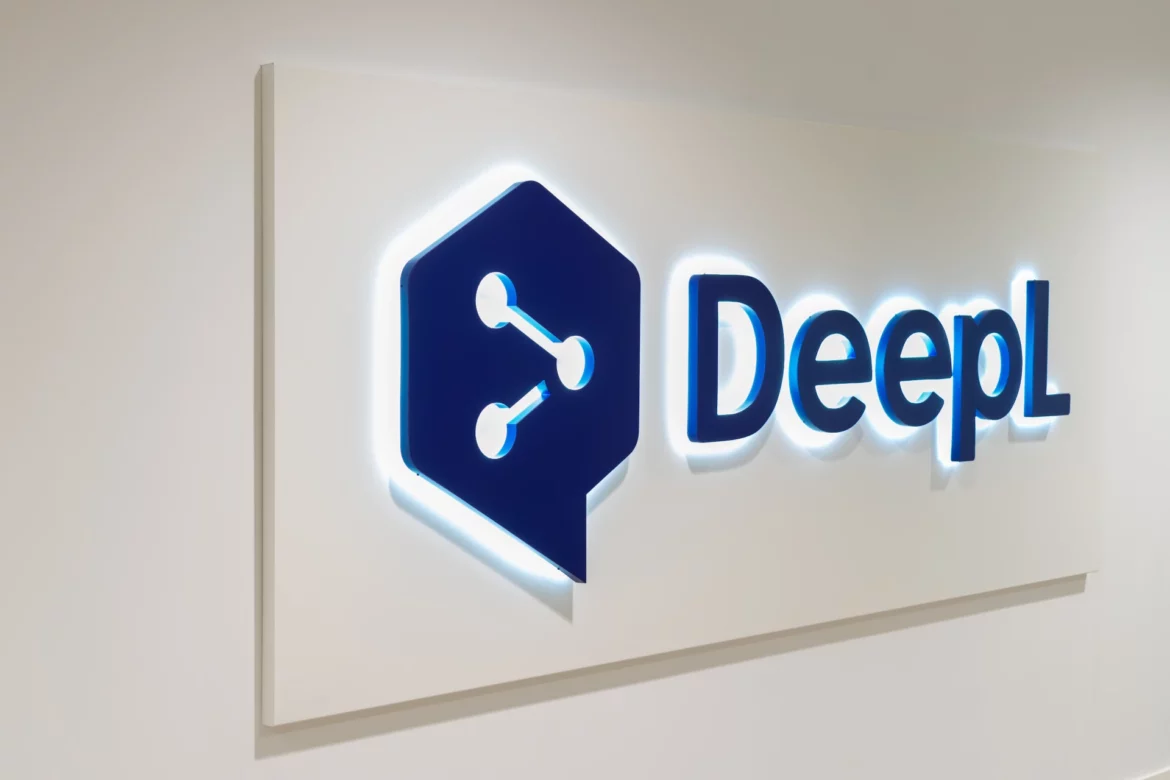 منصة DeepL للترجمة تطلق مساعدها للذكاء الاصطناعي