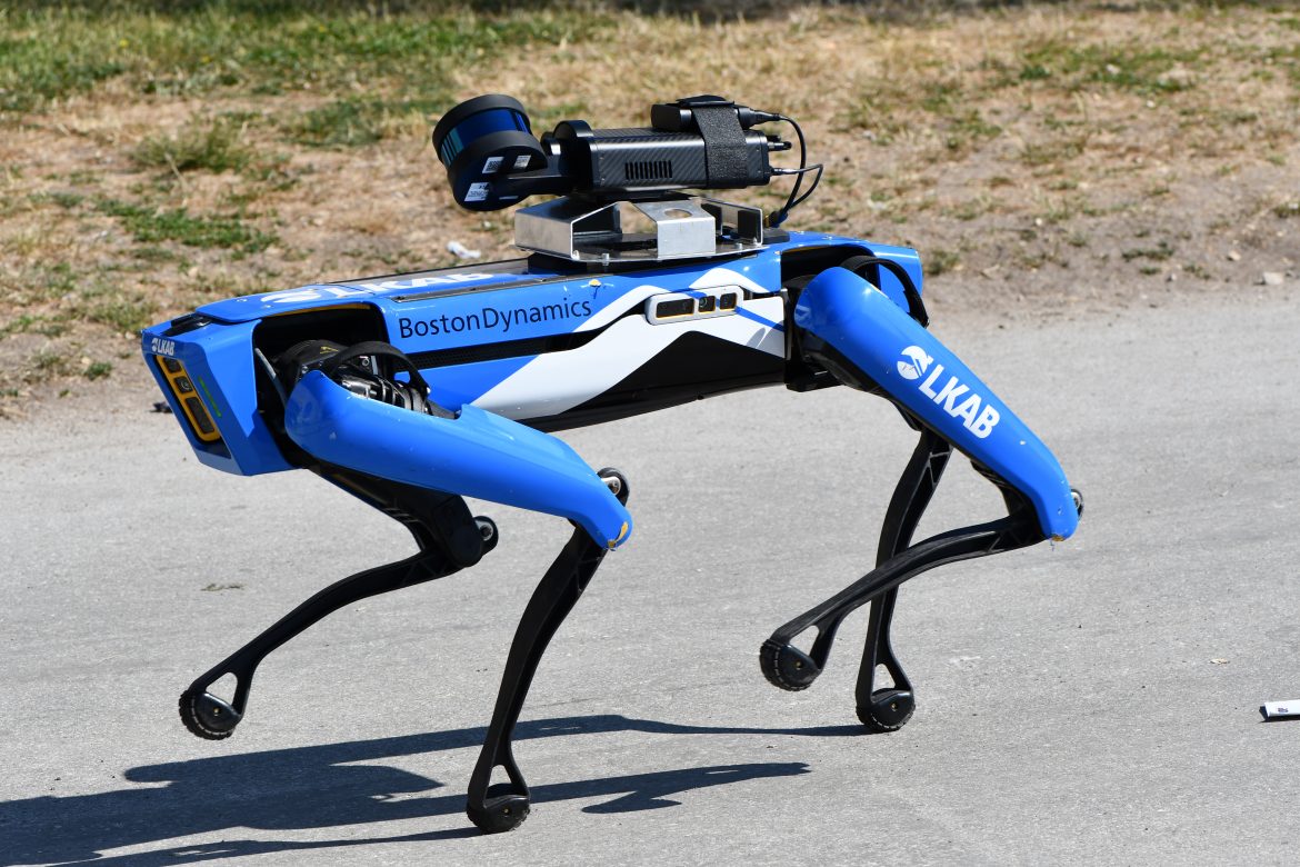 استكشاف بوسطن دايناميك: من الروبوتات العسكرية إلى الاستخدامات المدنية