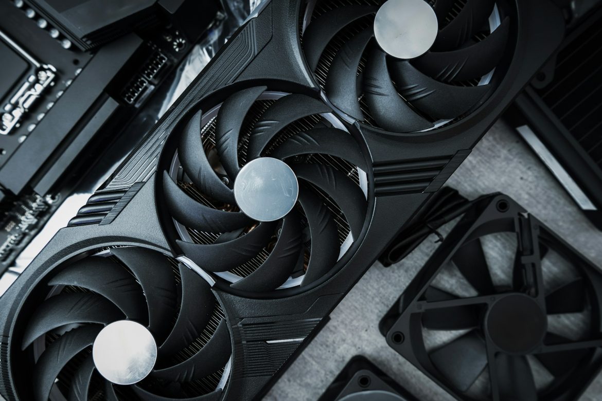 هل حسمت نفيديا المعركة؟ اكتشف الحقيقة وراء ذلك بالمقارنة مع AMD في الذكاء الاصطناعي