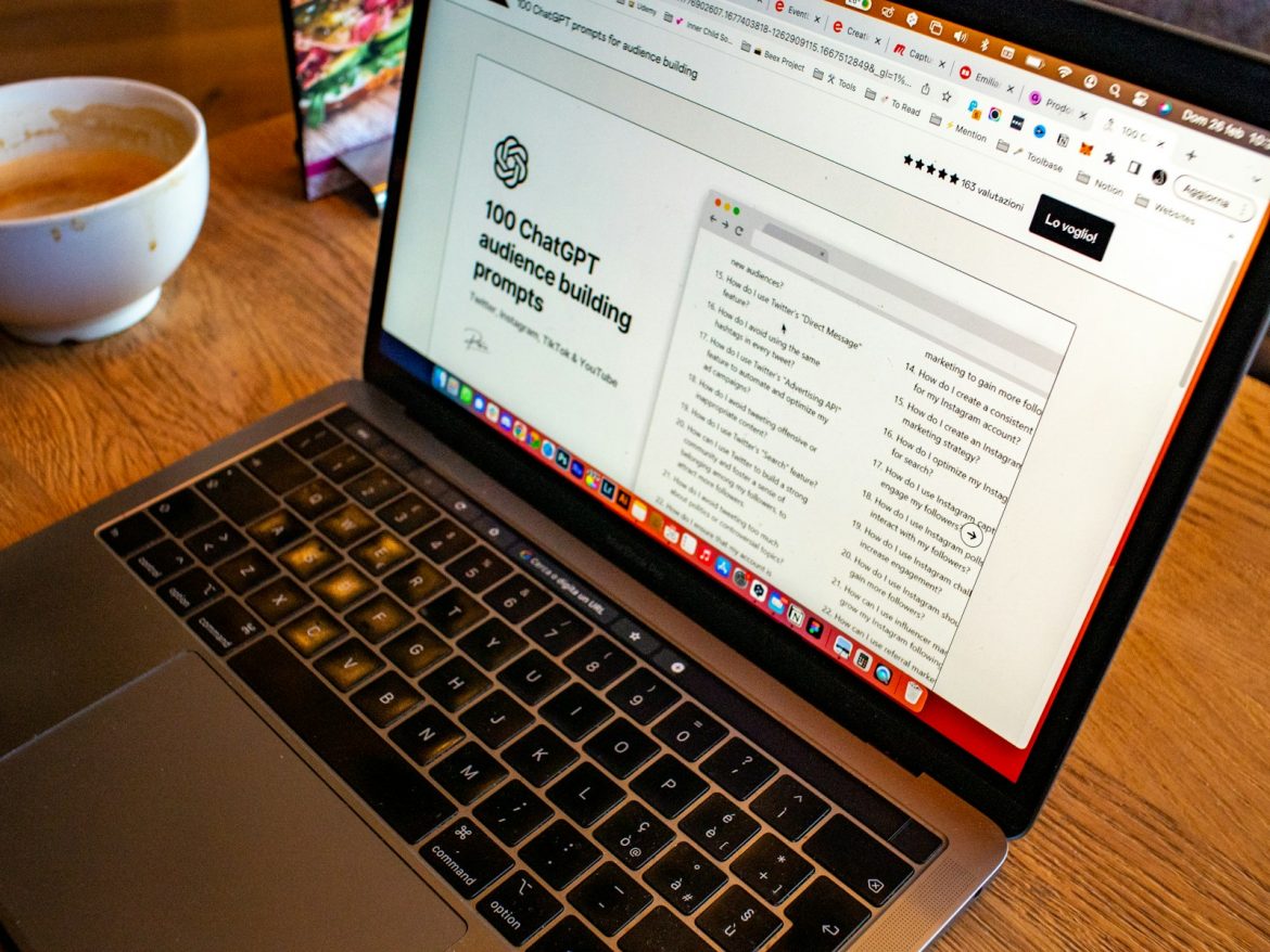 CriticGPT: الأداة الجديدة من OpenAI لتحسين دقة وموثوقية مخرجات ChatGPT عبر النقد الذاتي