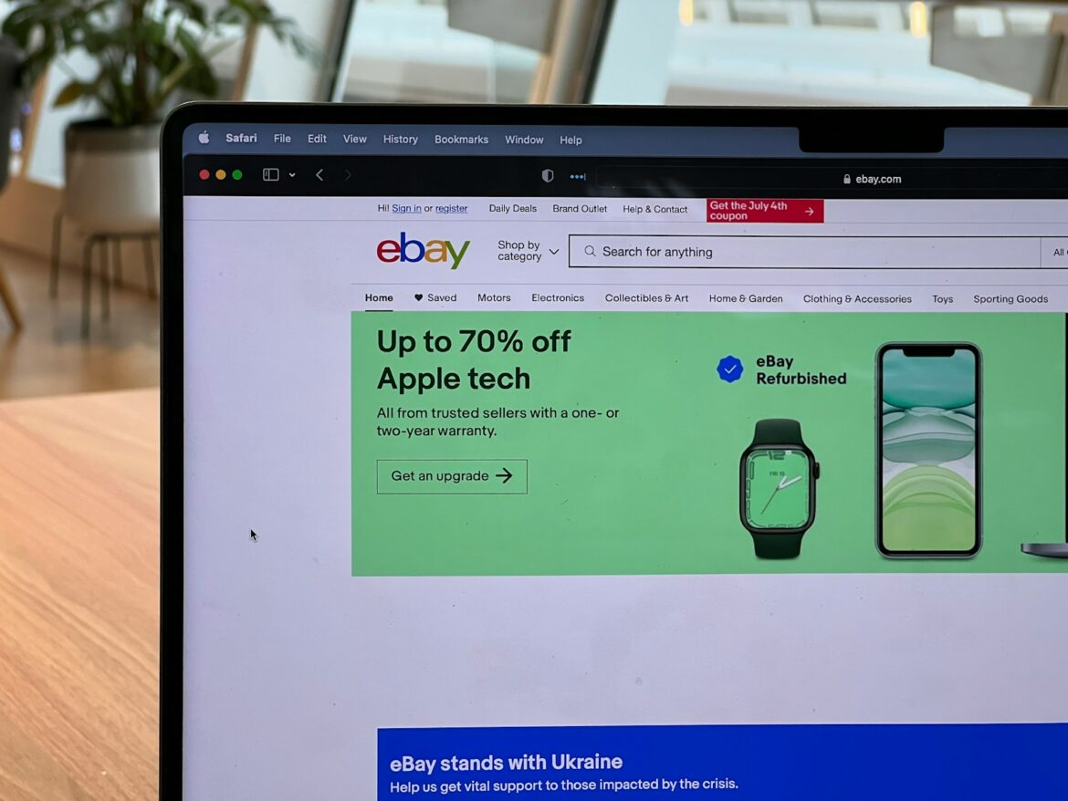 ميزة جديدة من eBay: تحسين صور المنتجات بواسطة الذكاء الاصطناعي