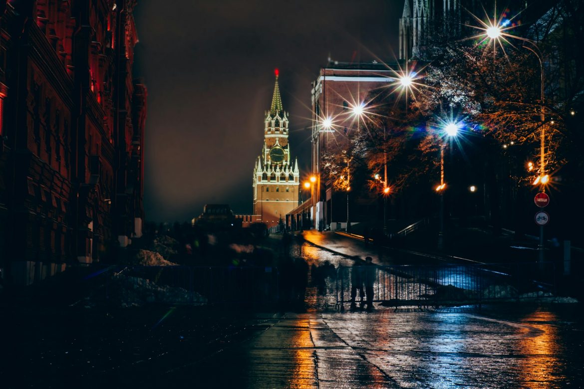 "ليد فينتشرز" الإماراتية تسعى لتوطيد التعاون مع روسيا في مجال الذكاء الاصطناعي