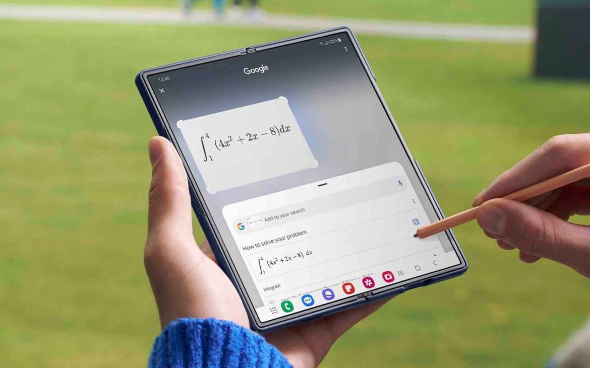 سامسونج جالكسي زي فولد 7 - أول هاتف قابل للطي بشحن Qi2 الخارق!