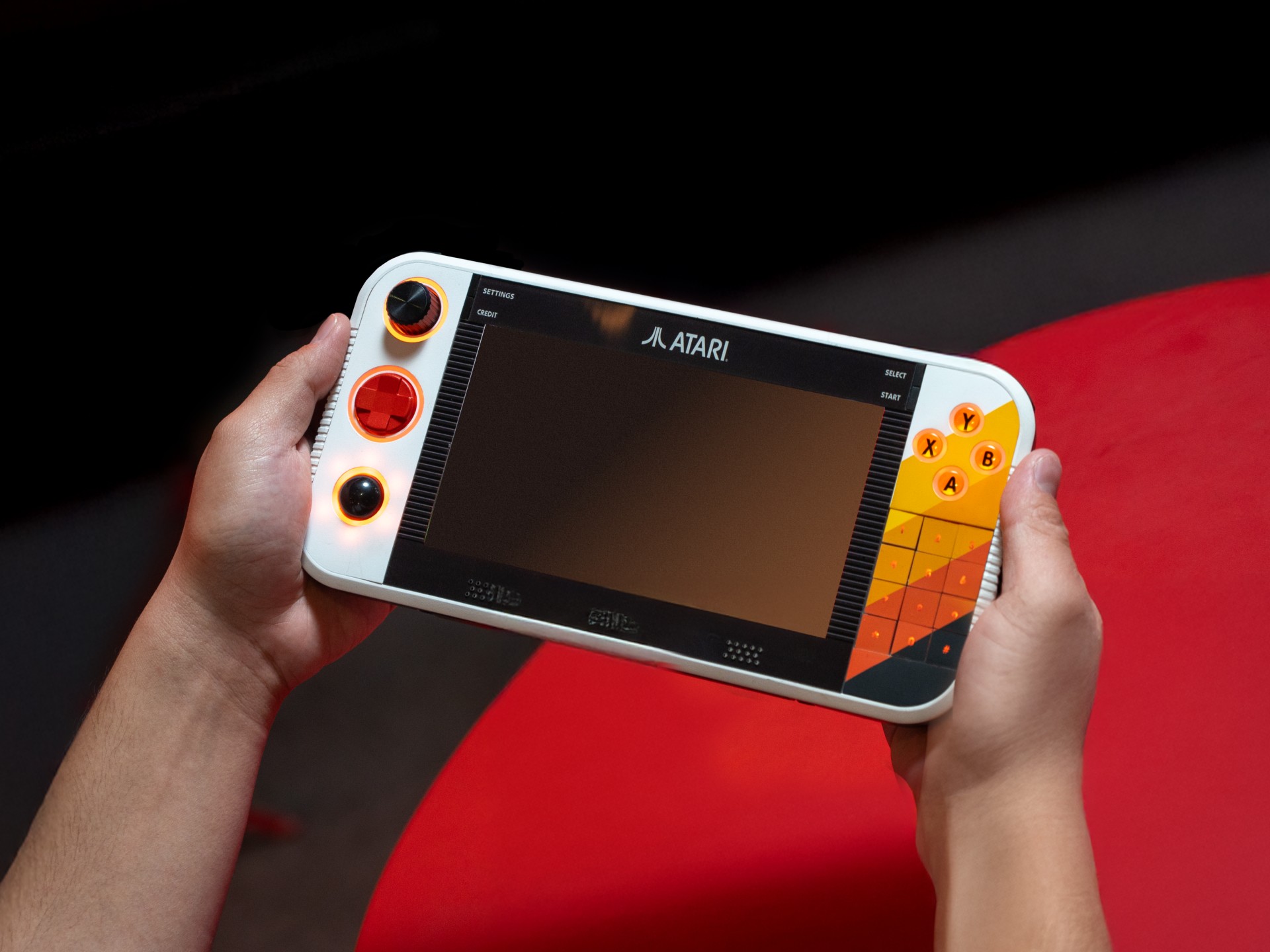 إتاحة الطلب المسبق لجهاز Atari Gamestation Go بأقل من 200 دولار 