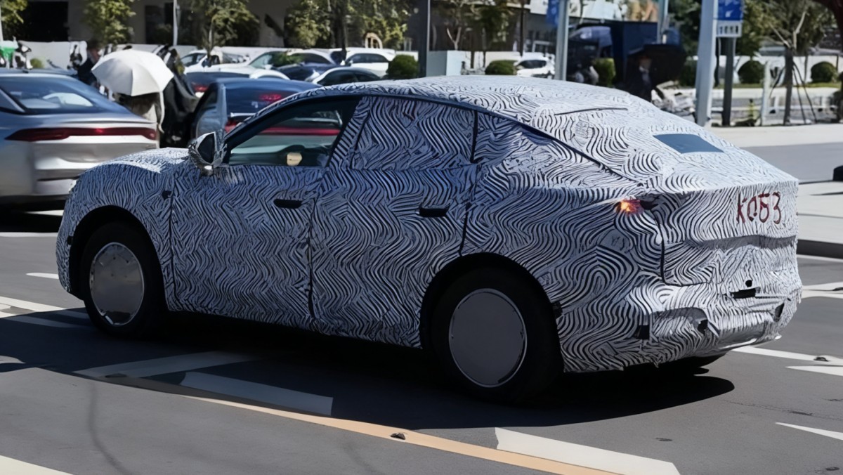 صور تجسسية تكشف عن SUV الجديدة من XPeng