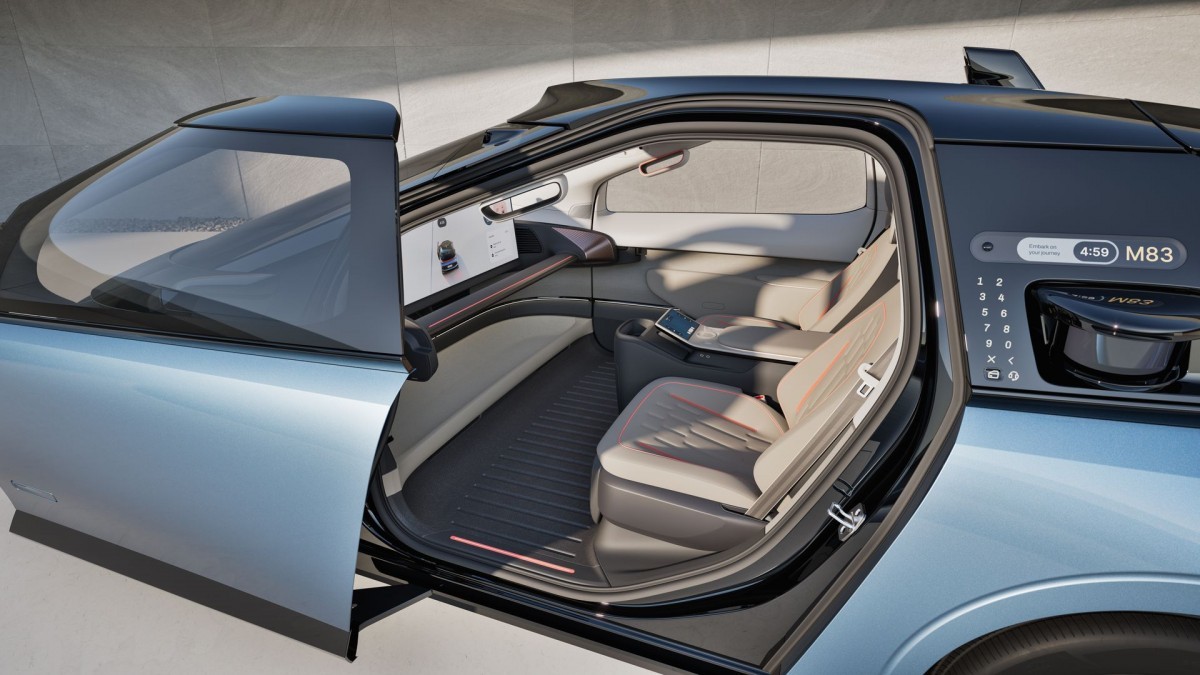 تصميم داخلي مريح لسيارة 