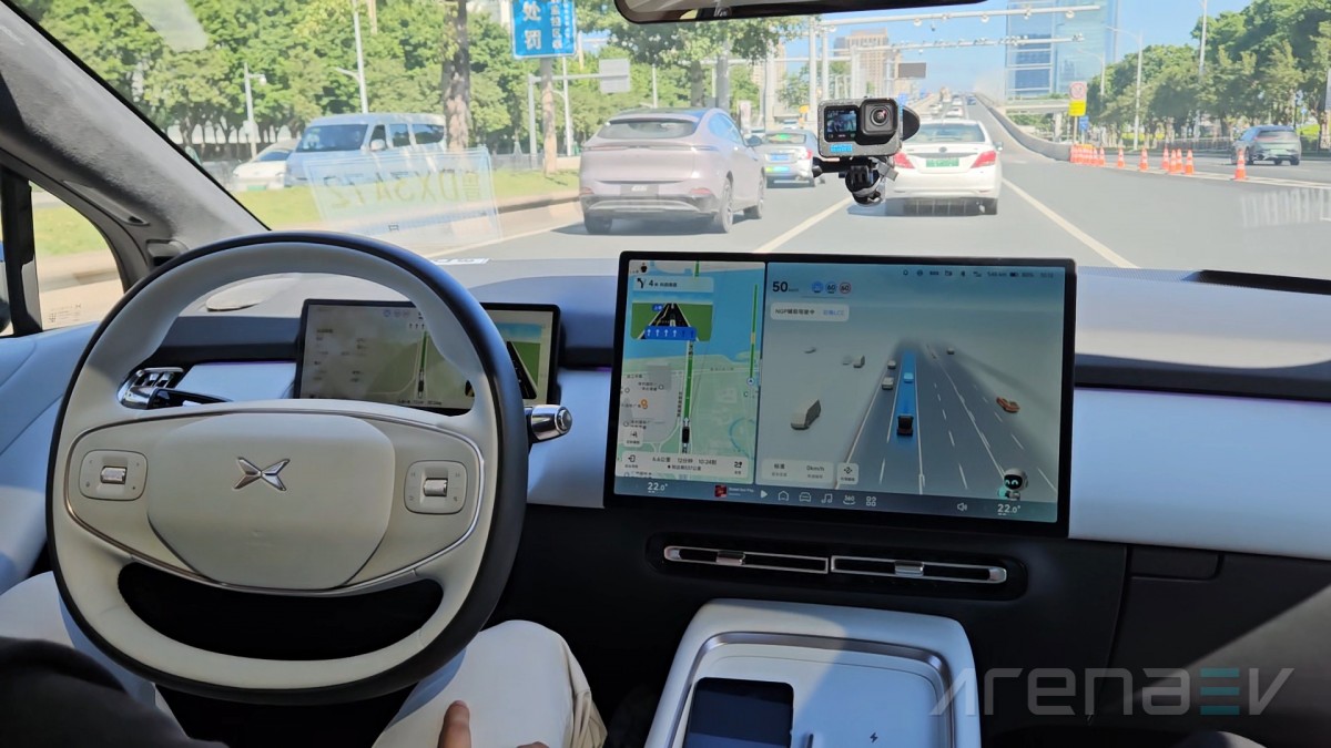 XPeng P7+ هي سيارة كهربائية عائلية من الصين تعتمد بشكل كبير على الذكاء الاصطناعي القائم على الرؤية