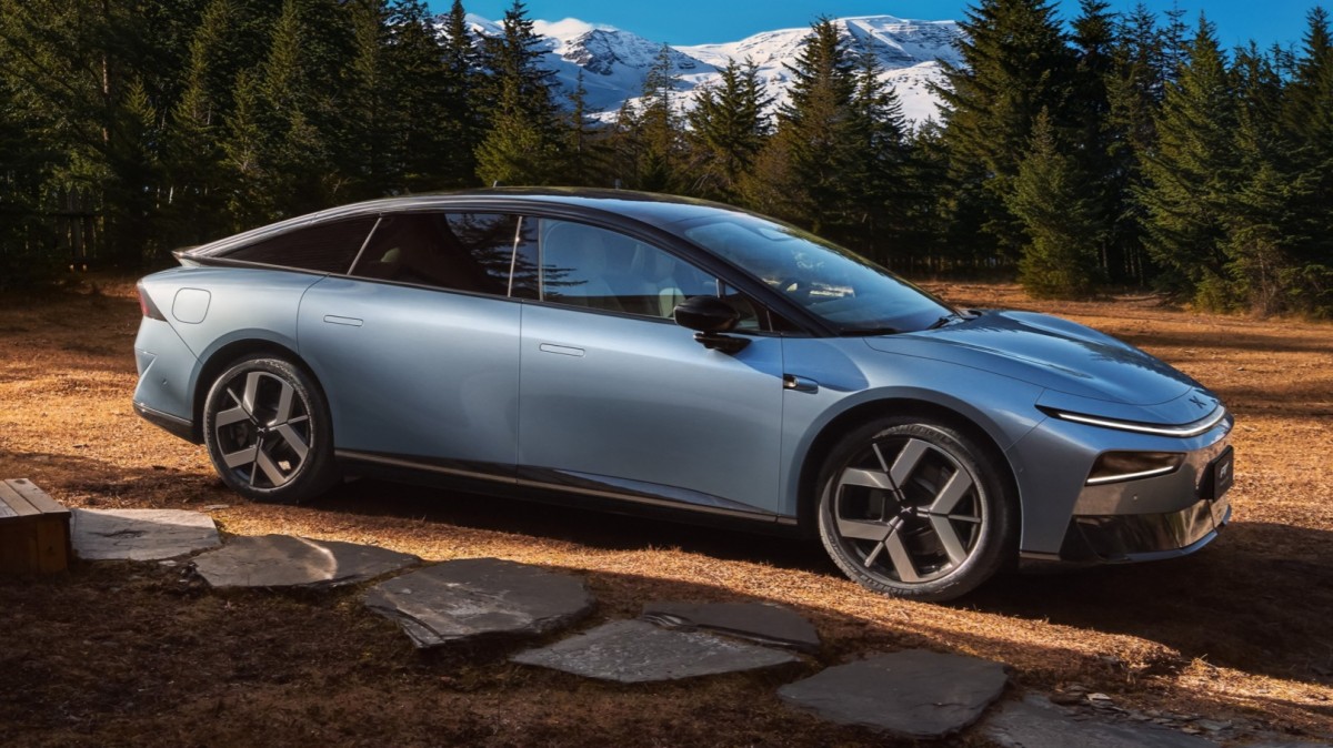 إكس بنغ توسع آفاقها مع 2026 P7+ EREV