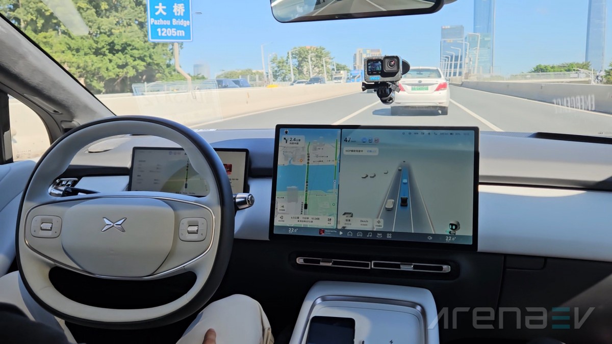 XPeng P7+ هي سيارة كهربائية عائلية من الصين تعتمد بشكل كبير على الذكاء الاصطناعي القائم على الرؤية