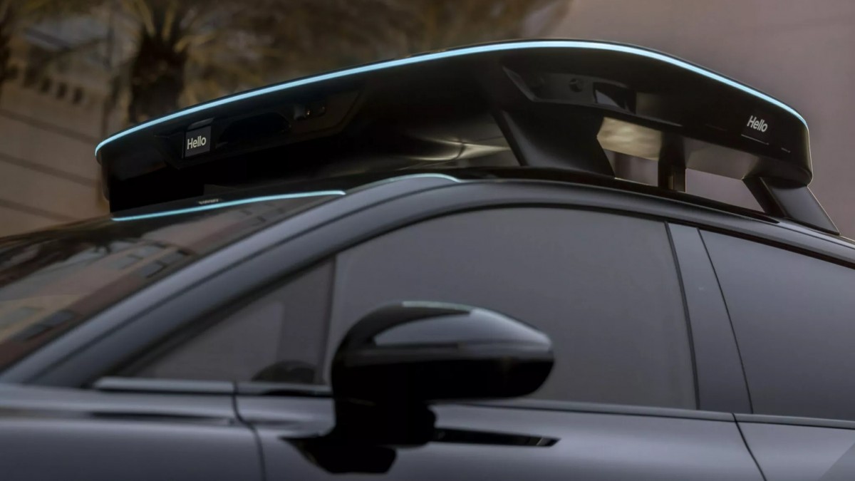 سيارة الأجرة الكهربائية الذاتية القيادة