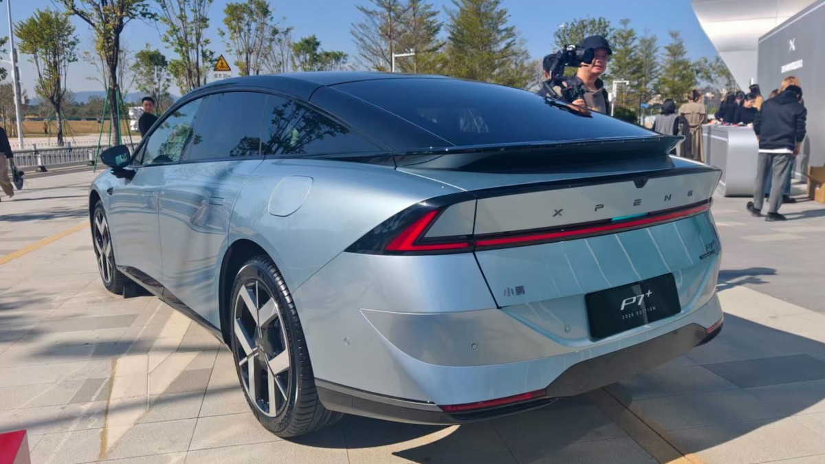XPeng P7+