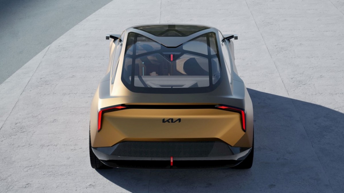 معاينة لسيارة كيا الكهربائية الجديدة