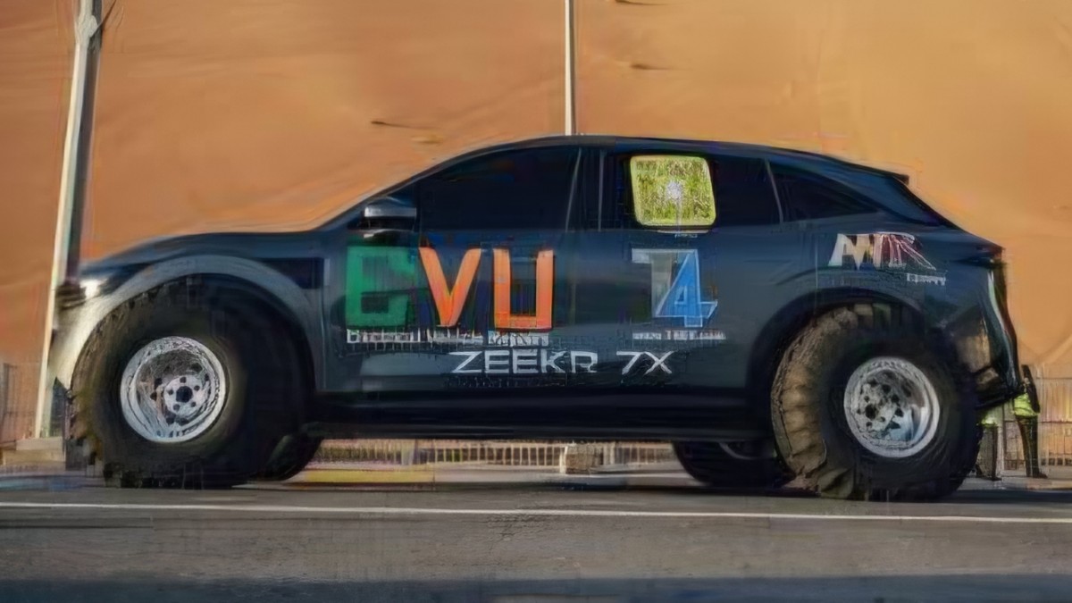 زكَر 7X تسجل التاريخ على الرمال