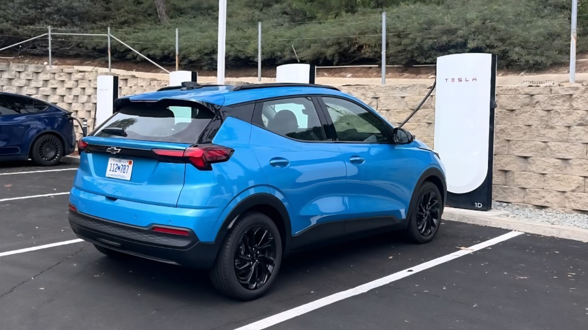 ميشيغان تتخذ موقفًا قانونيًا ضد عمالقة النفط