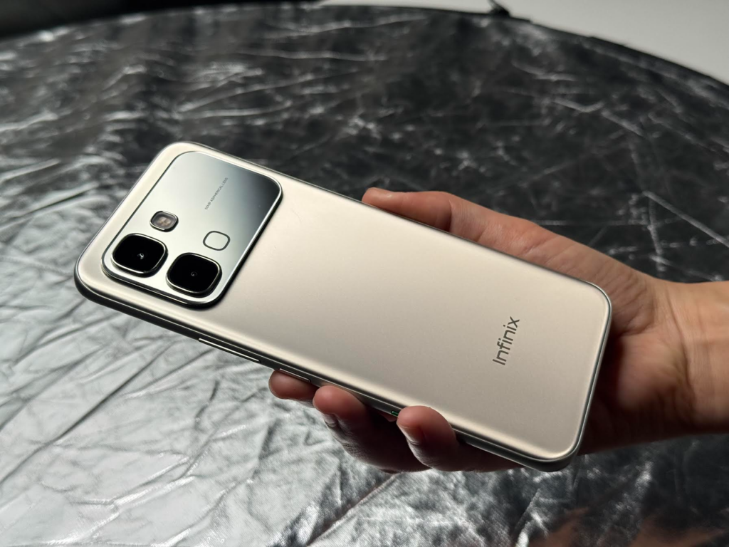 إنفينيكس نوت إيدج