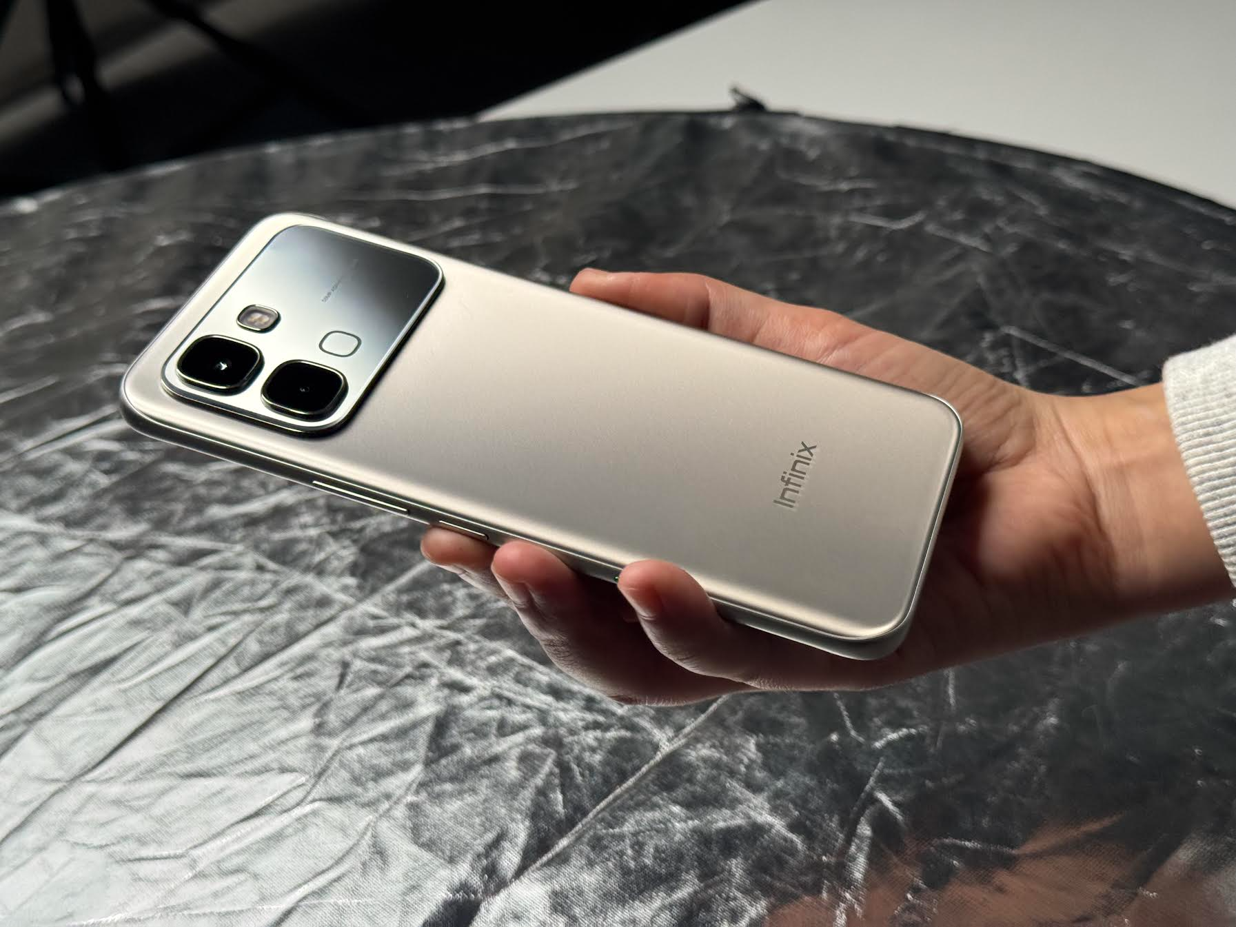 إنفينيكس نوت إيدج