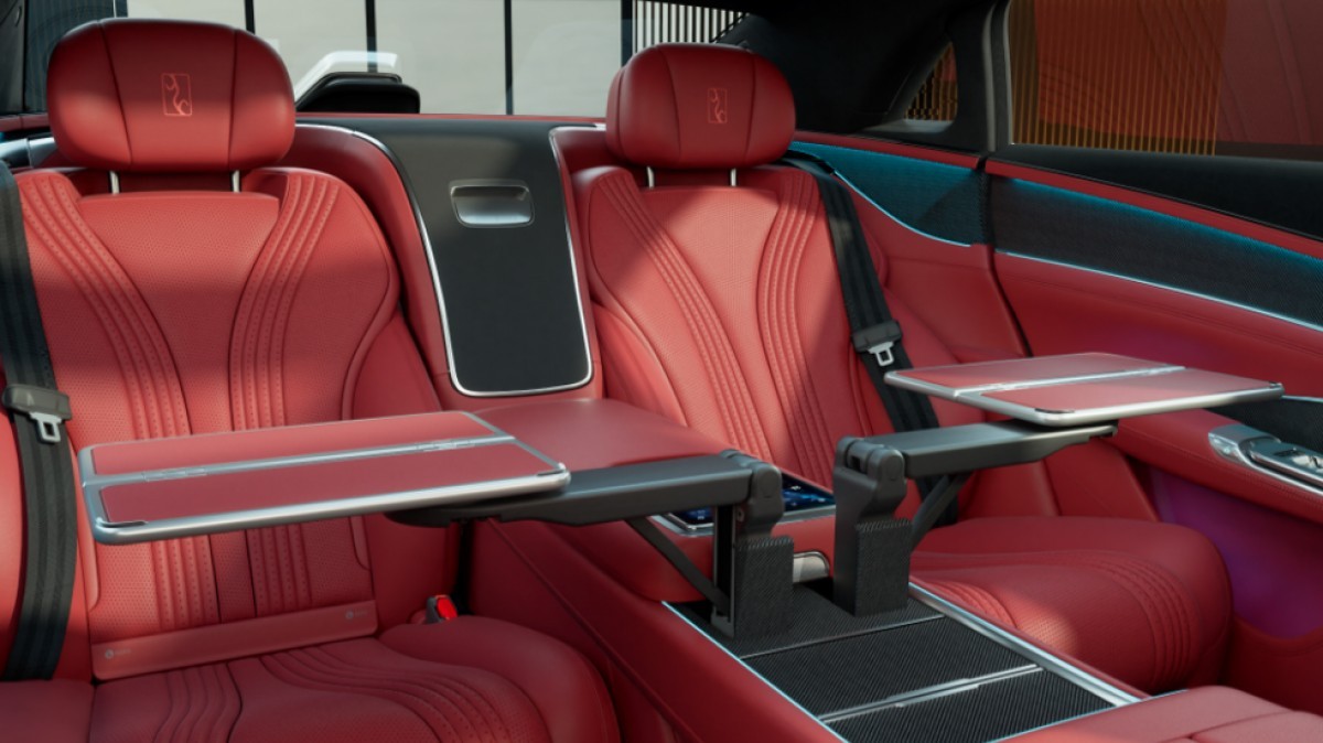 سيارة BYD Yangwang U7