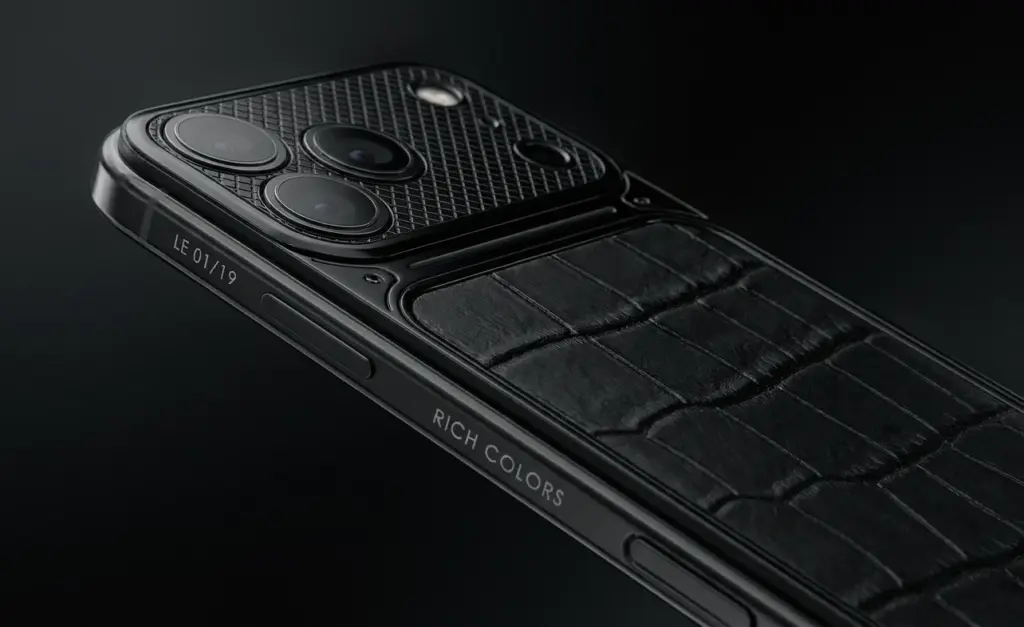 العودة إلى الأسود