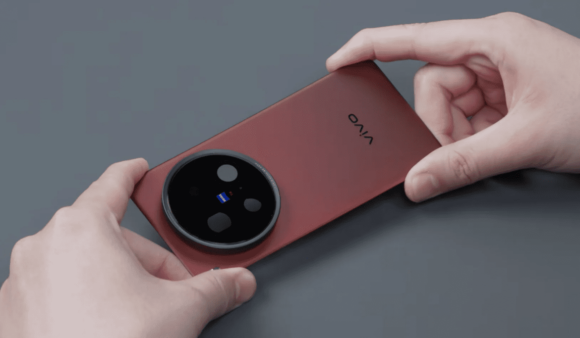 Vivo X500 Ultra launching earlier than expected, while X300 Ultra could be the heaviest Ultra phone yet