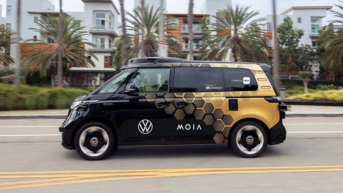 Self-driving VW ID. Buzz testing in Los Angeles