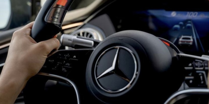 بي إم دبليو ومرسيدس تعيدان توجيه استراتيجياتهما في تكنولوجيا القيادة الذاتية