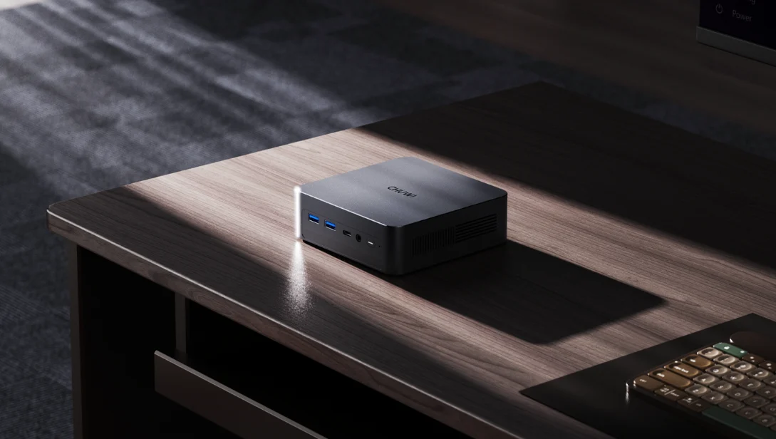 شوي تطلق جهاز AuBox X Mini PC بمعالج Intel Core Ultra 7 ودعم ثلاث شاشات 8K