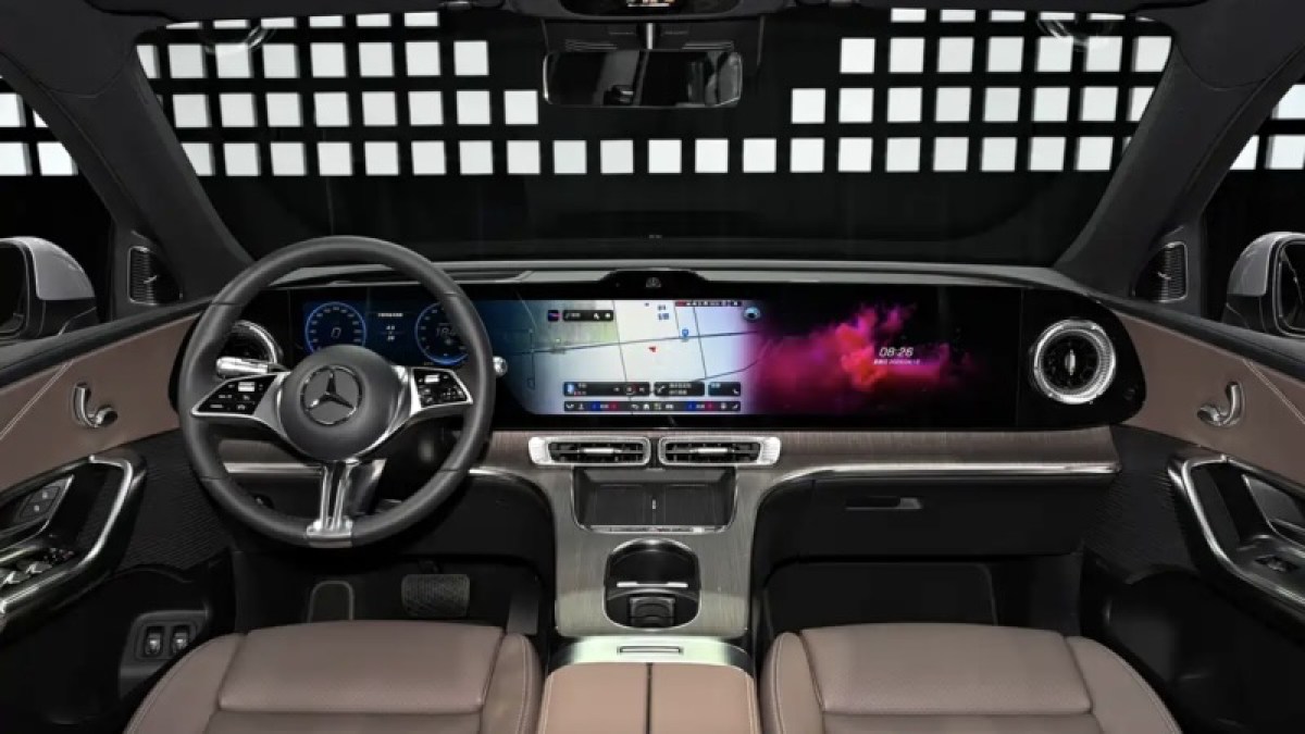 China-only Mercedes-Benz GLC LWB borrows tech from S-Class