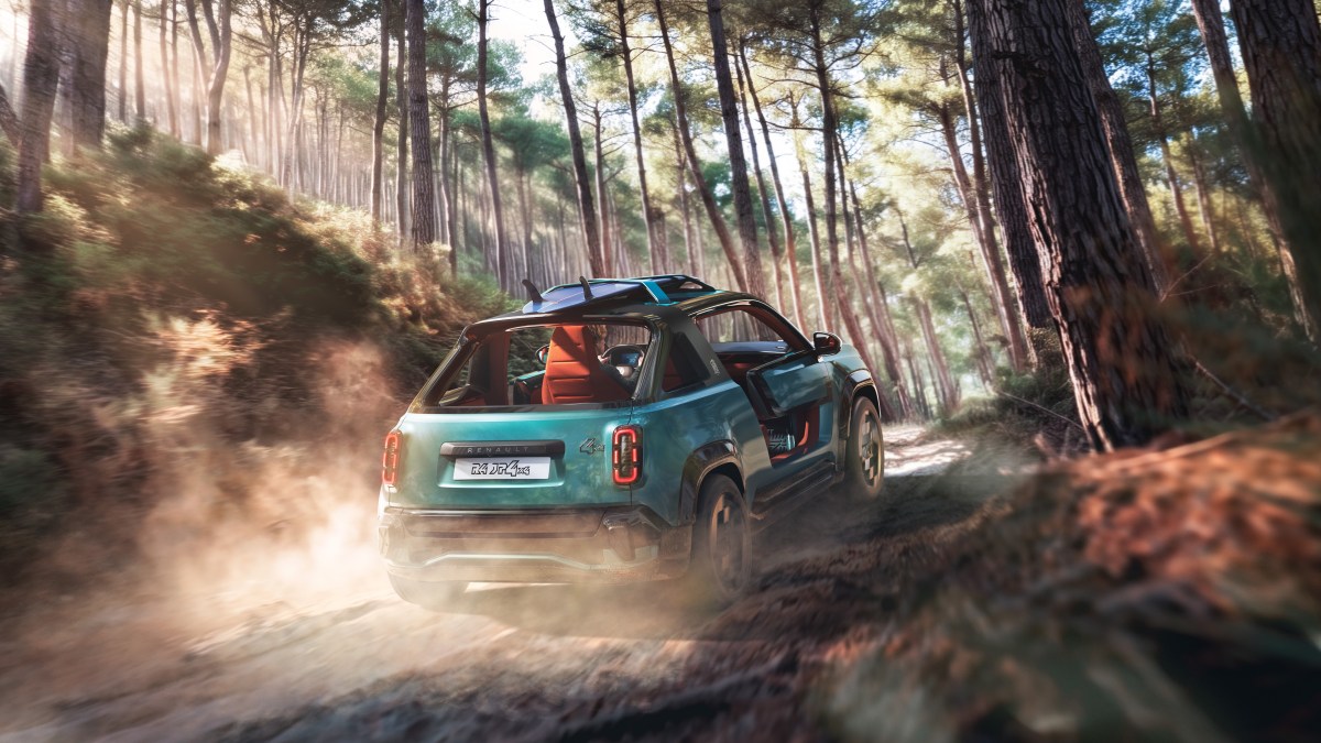 Renault goes back in time with a fun new electric beach buggy