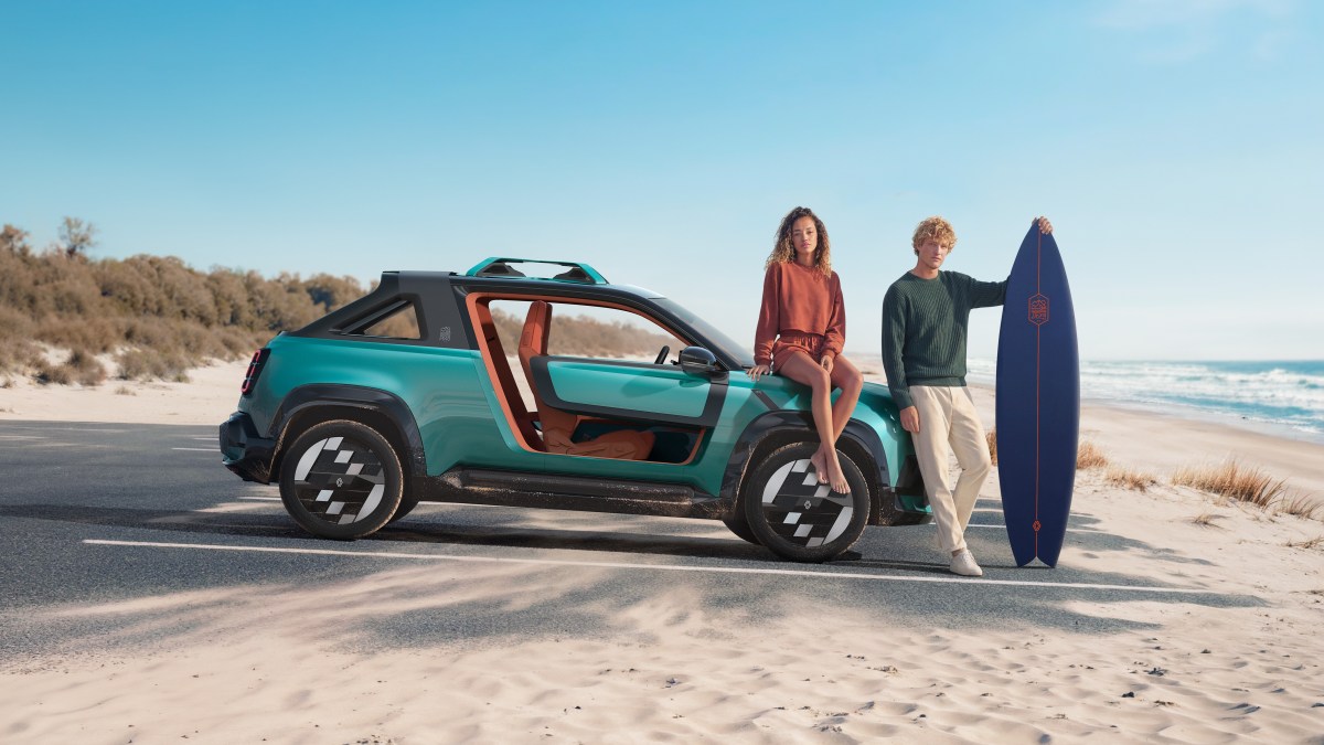 Renault goes back in time with a fun new electric beach buggy