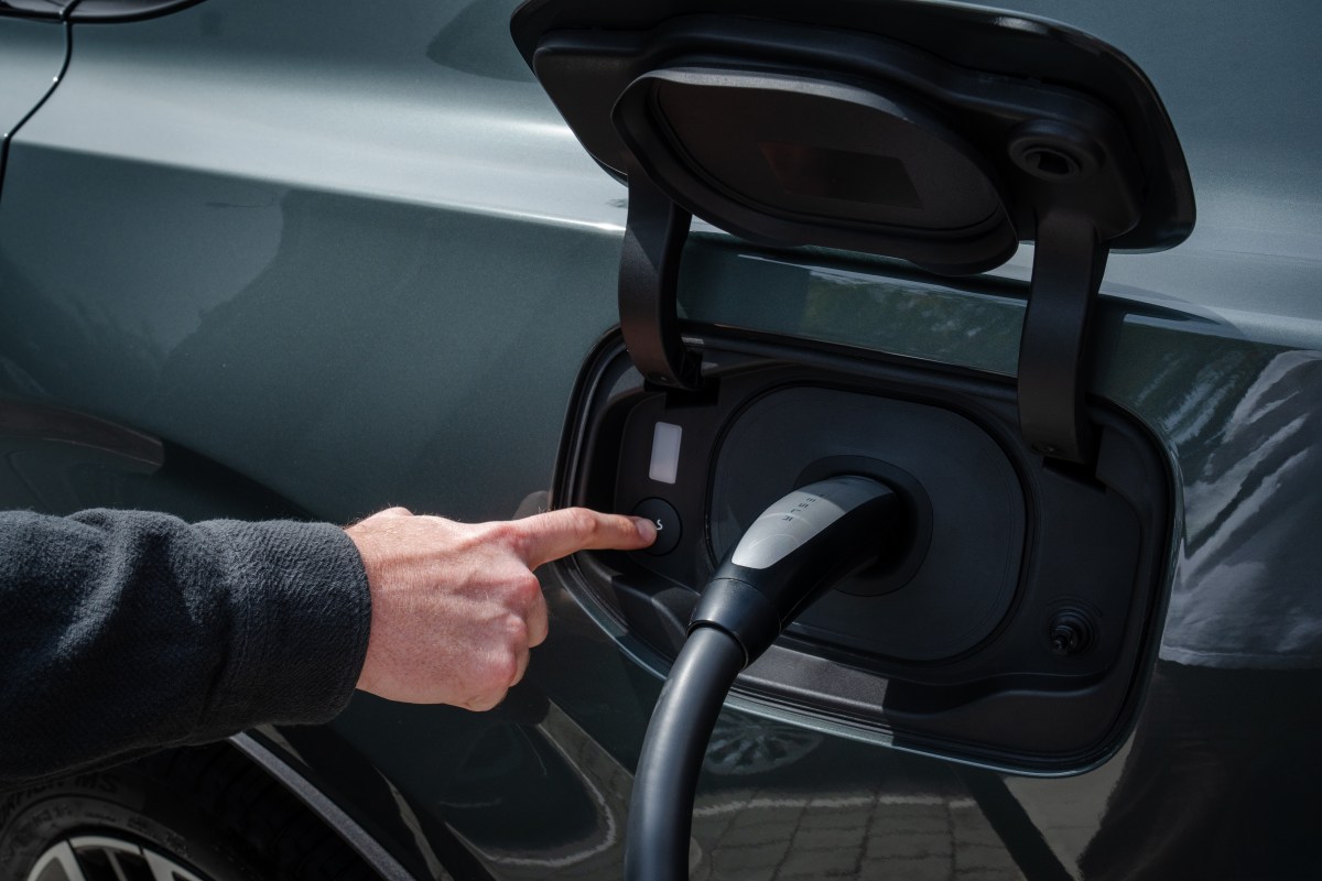 Volvo integrates 20,000 European Tesla Superchargers into native app