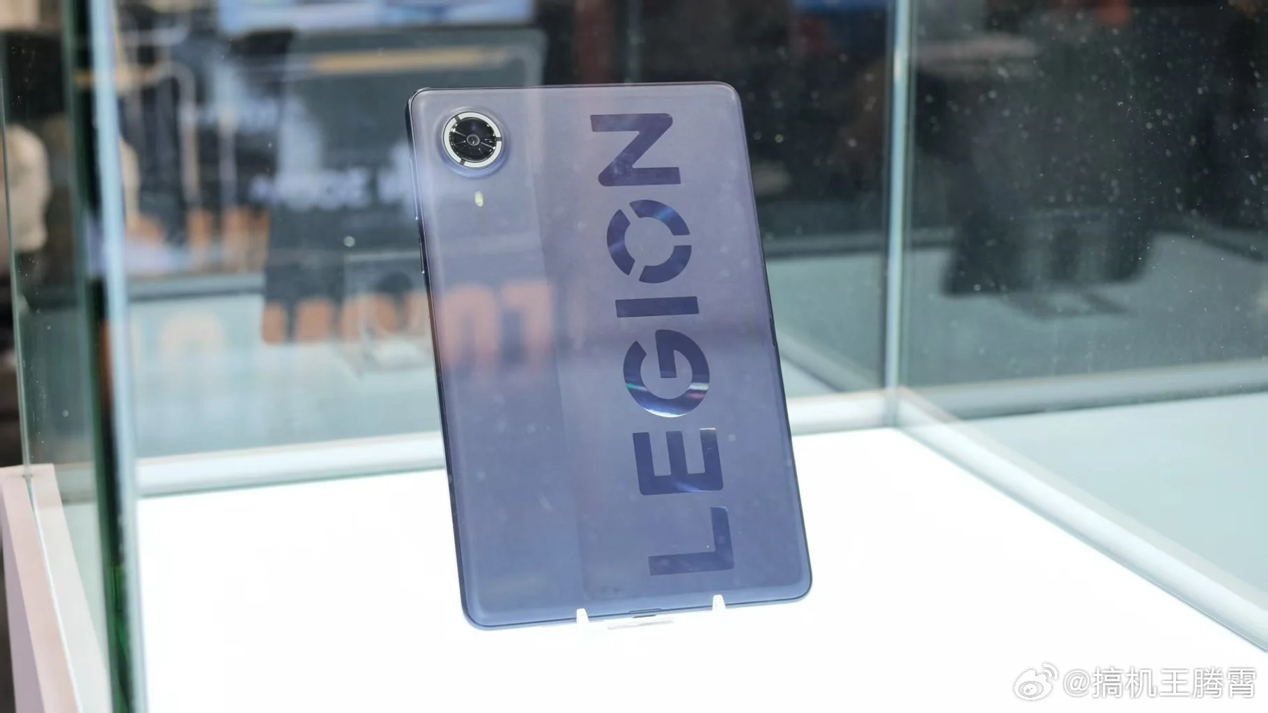 تسريب تابلت Lenovo Legion للألعاب مع إضاءة RGB حول الكاميرا