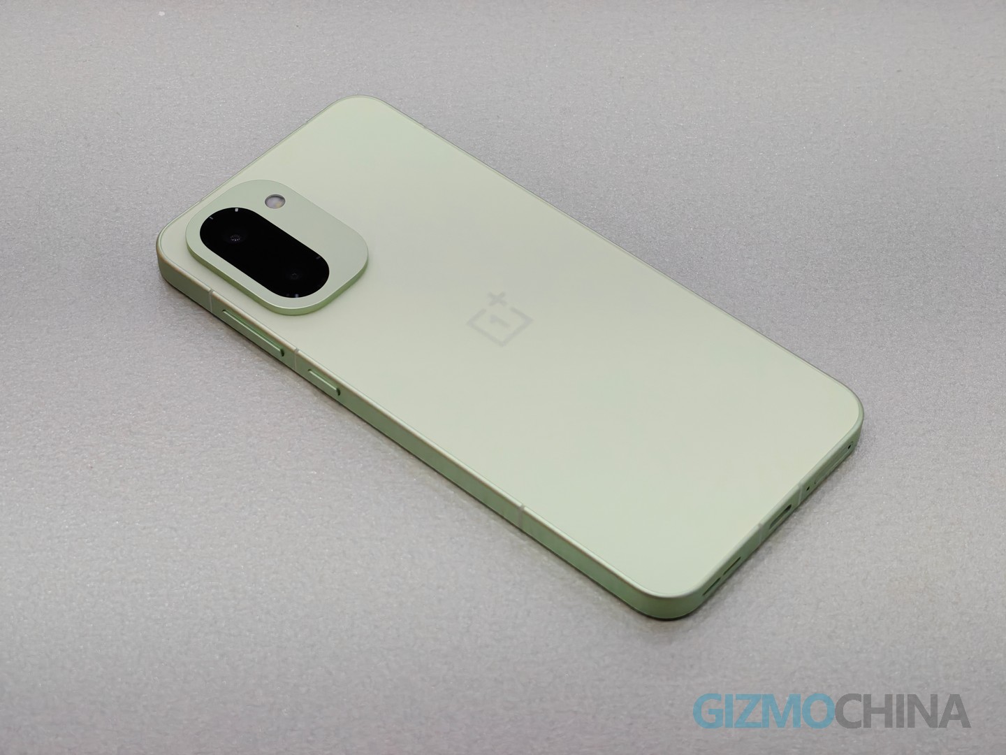 هاتف OnePlus 16R وNord 7 يقدمان شاشات بتردد 185Hz